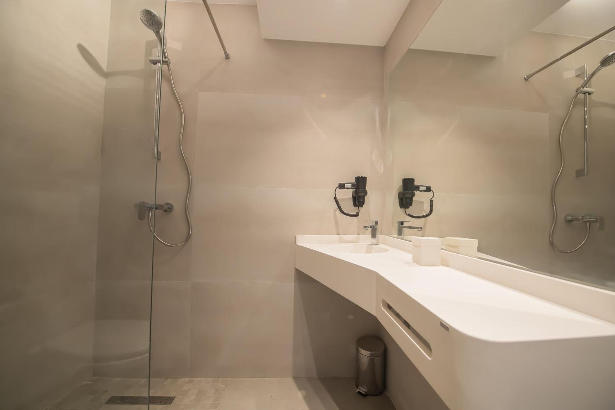 Hotel Atena*** 萨图恩 外观 照片