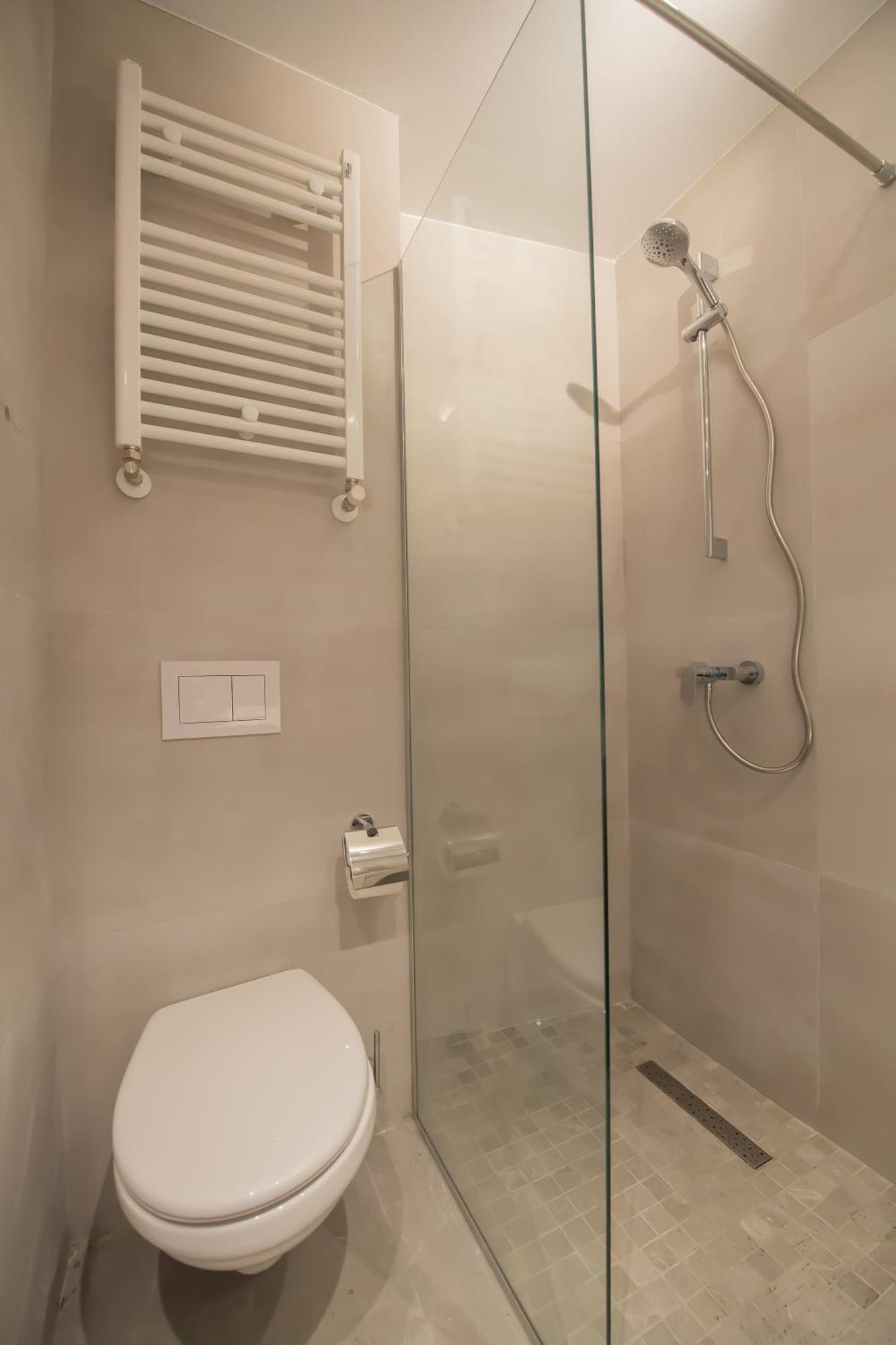 Hotel Atena*** 萨图恩 外观 照片
